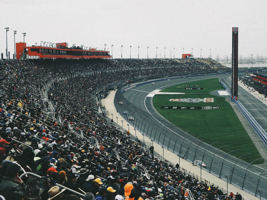 Extreme Networks bouwt grootste Wi-Fi 6-netwerk in VS voor NASCAR in Daytona